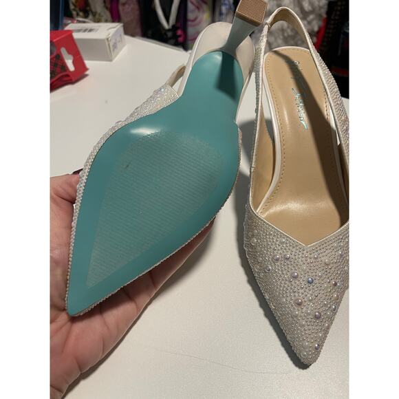 Betsey Johnson Ivory Clark Heels - Picture 8 of 11